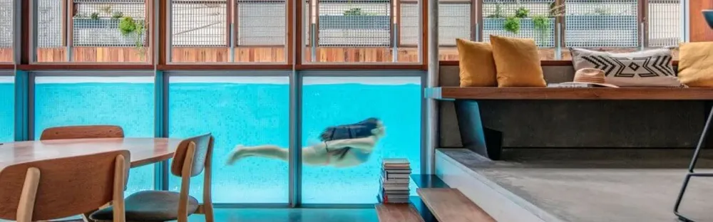 Living Screen House Banner